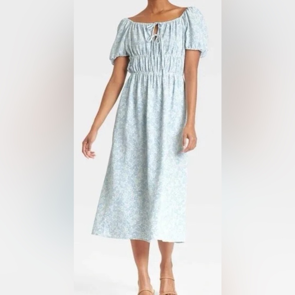 NWOT WHO WHAT WEAR Midi Floral Dress